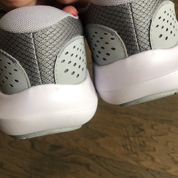 Under Armour gray sneakers men’s size 12 - Picture 8 of 10